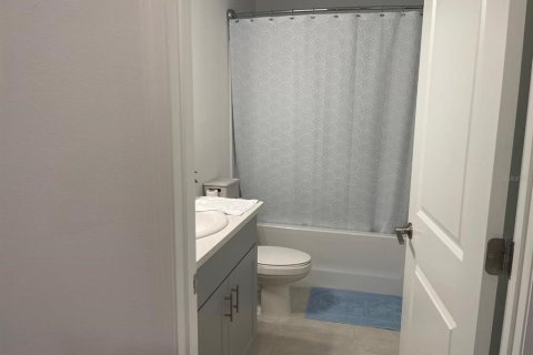 Townhouse in Davenport, Florida 3 bedrooms, 127.55 sq.m. № 2231548 - photo 19