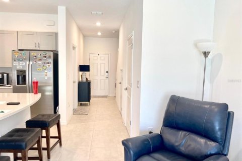 Townhouse in Davenport, Florida 3 bedrooms, 127.55 sq.m. № 2231548 - photo 3
