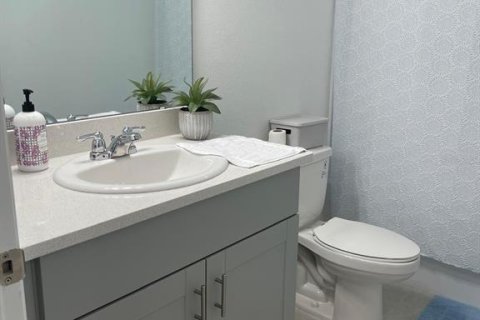 Townhouse in Davenport, Florida 3 bedrooms, 127.55 sq.m. № 2231548 - photo 20