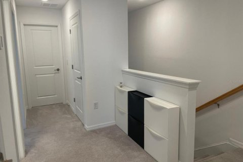 Townhouse in Davenport, Florida 3 bedrooms, 127.55 sq.m. № 2231548 - photo 12