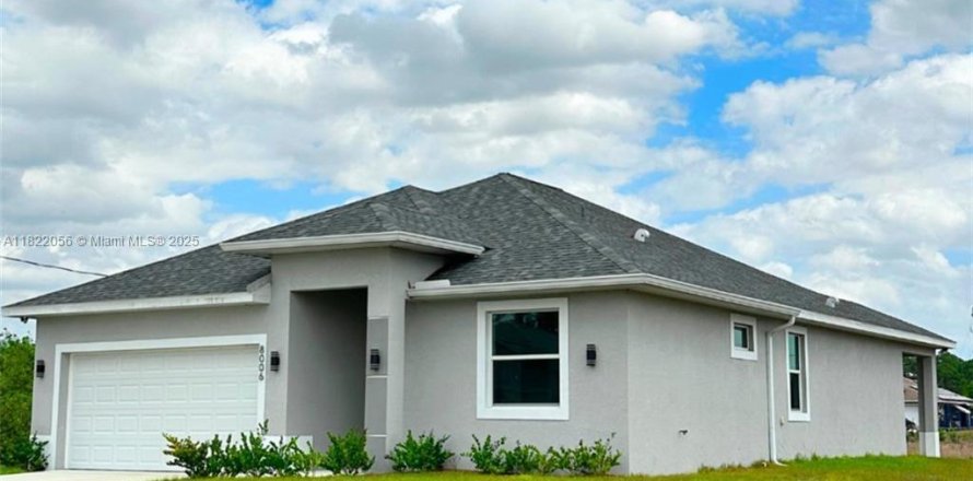 House in LaBelle, Florida 3 bedrooms № 1783696