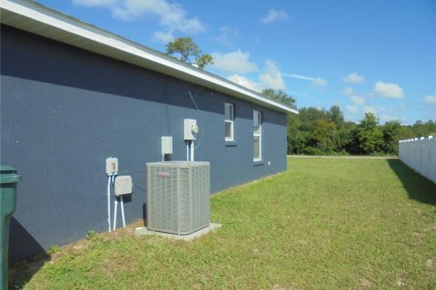Casa en venta en Ocala, Florida, 3 dormitorios, 149.67 m2 № 1917037 - foto 2