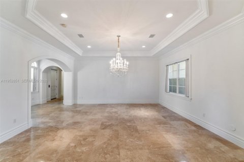 Купить виллу или дом в Пайнкрест, Флорида 5 спален, 813.27м2, № 2032757 - фото 3