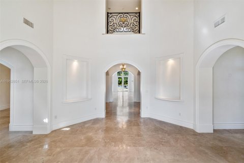 Купить виллу или дом в Пайнкрест, Флорида 5 спален, 813.27м2, № 2032757 - фото 2