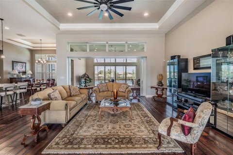 Villa ou maison à vendre à Dade City, Floride: 4 chambres, 335.66 m2 № 2103117 - photo 23