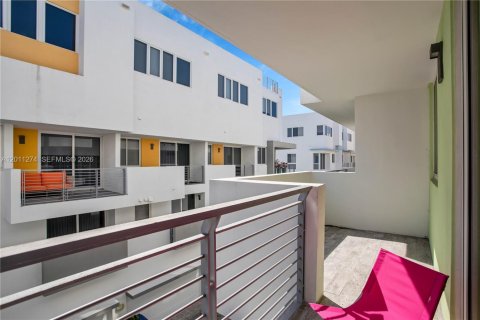 Touwnhouse à louer à Miami Beach, Floride: 4 chambres, 232.63 m2 № 2075214 - photo 25