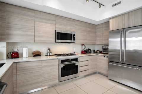 Touwnhouse à louer à Miami Beach, Floride: 4 chambres, 232.63 m2 № 2075214 - photo 4