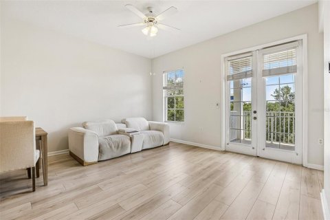 Condo in Orlando, Florida, 3 bedrooms № 2227657 - photo 5