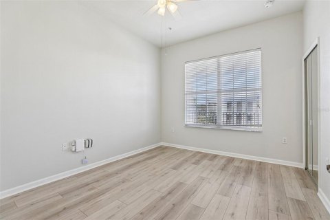 Condo in Orlando, Florida, 3 bedrooms № 2227657 - photo 15