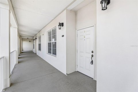 Condo in Orlando, Florida, 3 bedrooms № 2227657 - photo 4