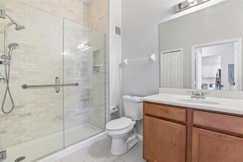 Condo in Orlando, Florida, 3 bedrooms № 2227657 - photo 17