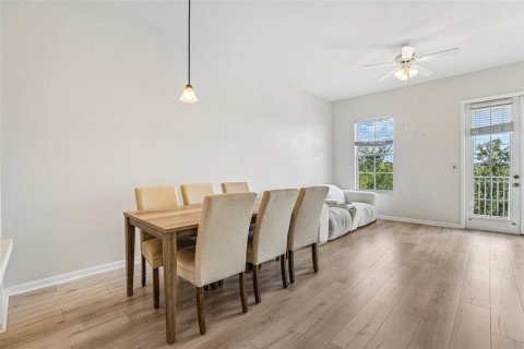 Condo in Orlando, Florida, 3 bedrooms № 2227657 - photo 12