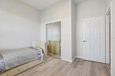 Condo in Orlando, Florida, 3 bedrooms № 2227657 - photo 14