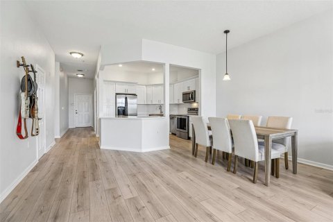 Condo in Orlando, Florida, 3 bedrooms № 2227657 - photo 7