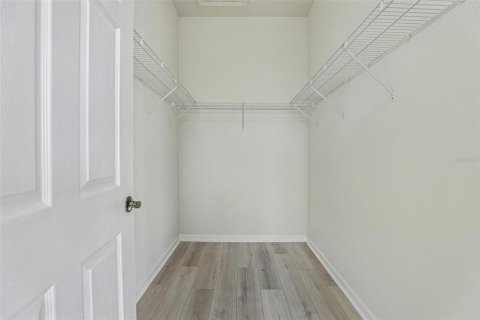 Condo in Orlando, Florida, 3 bedrooms № 2227657 - photo 23