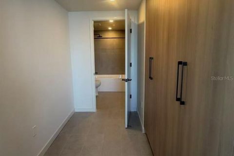 Condominio en venta en Miami, Florida, 1 dormitorio, 49.33 m2 № 2425782 - foto 10
