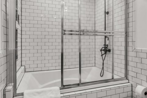 Снять в аренду виллу или дом в Холливуд, Флорида 3 спальни, 161м2, № 1943406 - фото 19