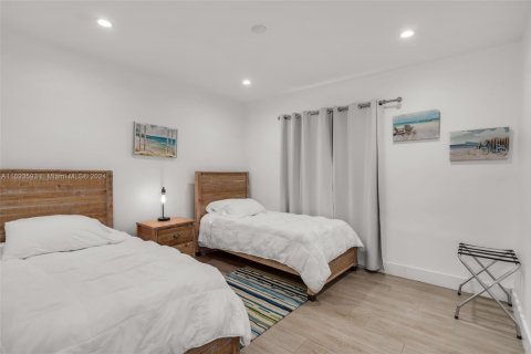 Снять в аренду виллу или дом в Холливуд, Флорида 3 спальни, 161м2, № 1943406 - фото 20