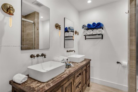 Снять в аренду виллу или дом в Холливуд, Флорида 3 спальни, 161м2, № 1943406 - фото 22
