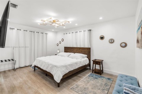 Снять в аренду виллу или дом в Холливуд, Флорида 3 спальни, 161м2, № 1943406 - фото 15