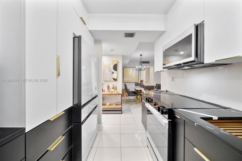 Copropriété à vendre à Aventura, Floride: 2 chambres, 101.45 m2 № 2243678 - photo 8