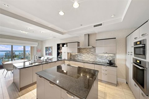 Copropriété à vendre à Sarasota, Floride: 4 chambres, 459.22 m2 № 2405467 - photo 16