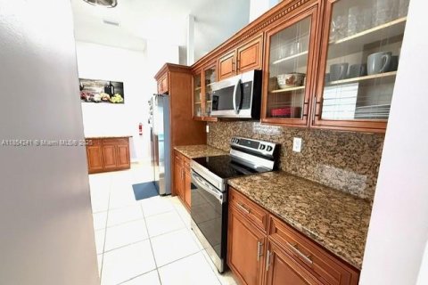 Casa en venta en Lauderhill, Florida, 4 dormitorios, 196.67 m2 № 1874847 - foto 15