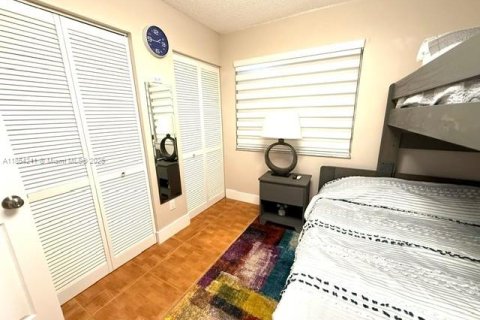 Casa en venta en Lauderhill, Florida, 4 dormitorios, 196.67 m2 № 1874847 - foto 23