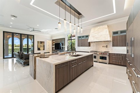 Villa ou maison à vendre à Palm Beach Gardens, Floride: 6 chambres, 731.7 m2 № 2331732 - photo 16