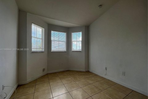 Снять в аренду кондоминиум в Хомстед, Флорида 2 спальни, 86.4м2, № 2005571 - фото 4