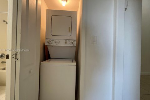 Снять в аренду кондоминиум в Хомстед, Флорида 2 спальни, 86.4м2, № 2005571 - фото 11