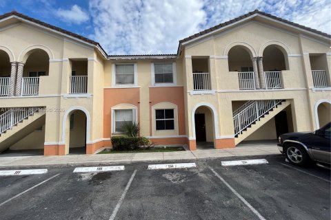 Снять в аренду кондоминиум в Хомстед, Флорида 2 спальни, 86.4м2, № 2005571 - фото 12