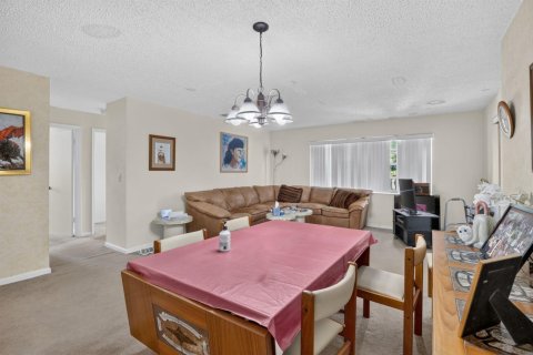 Condominio en venta en Sunrise, Florida, 3 dormitorios, 111.02 m2 № 2191192 - foto 9
