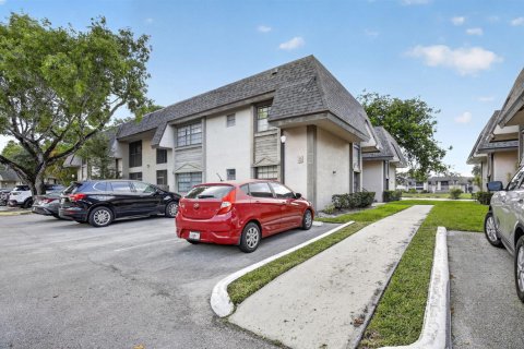 Condominio en venta en Sunrise, Florida, 3 dormitorios, 111.02 m2 № 2191192 - foto 3