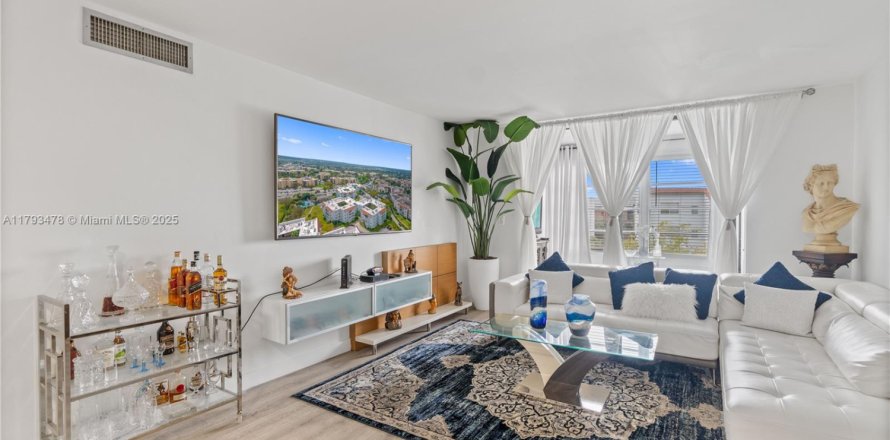 Condo à Lauderdale Lakes, Floride, 2 chambres  № 1700452