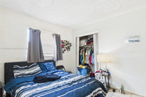 Propiedad comercial en venta en Fort Lauderdale, Florida, 154.03 m2 № 1923014 - foto 9