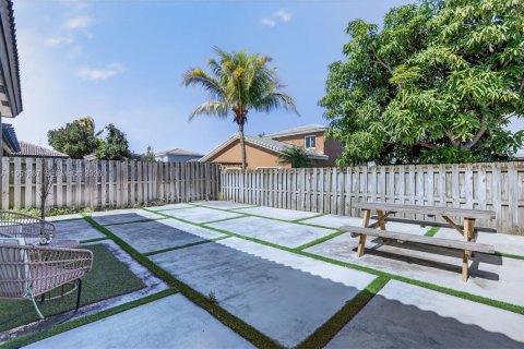 House in Homestead, Florida 3 bedrooms, 156.45 sq.m. № 2007274 - photo 22