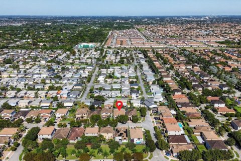 House in Homestead, Florida 3 bedrooms, 156.45 sq.m. № 2007274 - photo 23