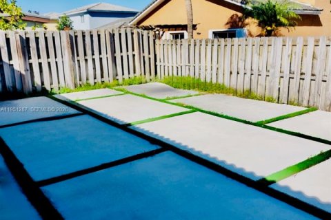 Casa en venta en Homestead, Florida, 3 dormitorios, 156.45 m2 № 2007274 - foto 8