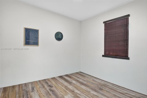 House in Homestead, Florida 3 bedrooms, 156.45 sq.m. № 2007274 - photo 17