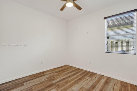 House in Homestead, Florida 3 bedrooms, 156.45 sq.m. № 2007274 - photo 15