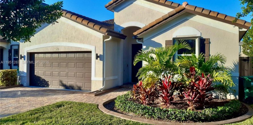 Casa en Homestead, Florida 3 dormitorios, 156.45 m2 № 2007274