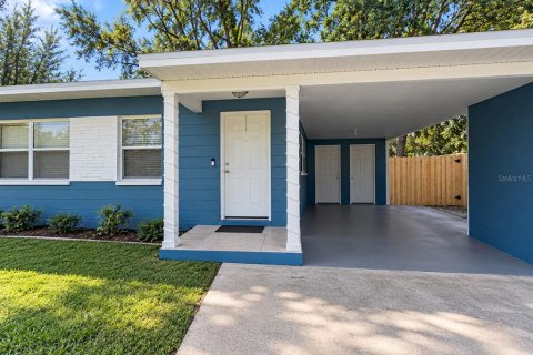 Villa ou maison à vendre à Orlando, Floride: 3 chambres, 76.92 m2 № 2394409 - photo 2