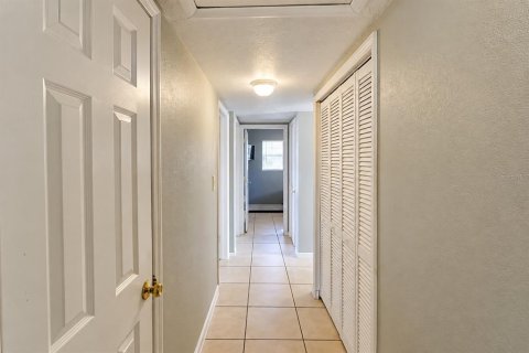 Villa ou maison à vendre à Orlando, Floride: 3 chambres, 76.92 m2 № 2394409 - photo 5