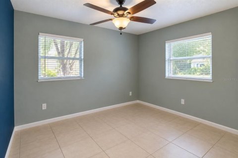 Villa ou maison à vendre à Orlando, Floride: 3 chambres, 76.92 m2 № 2394409 - photo 4