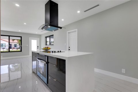 Casa en venta en Fort Lauderdale, Florida, 3 dormitorios, 125.14 m2 № 2264682 - foto 13