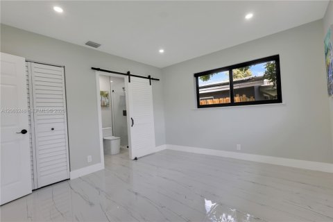 Casa en venta en Fort Lauderdale, Florida, 3 dormitorios, 125.14 m2 № 2264682 - foto 15