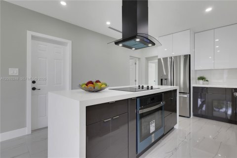Casa en venta en Fort Lauderdale, Florida, 3 dormitorios, 125.14 m2 № 2264682 - foto 11