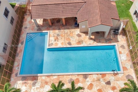 Copropriété à vendre à Miami, Floride: 2 chambres, 89 m2 № 1842625 - photo 22