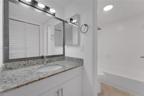 Copropriété à vendre à Miami, Floride: 2 chambres, 89 m2 № 1842625 - photo 10